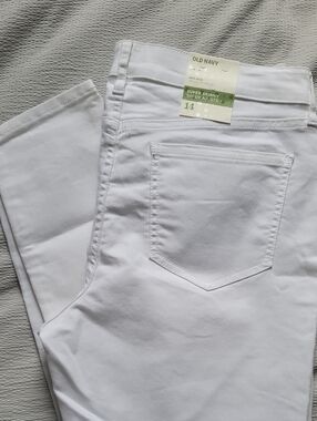 Old Navy White Super Skinny Jeans for Women